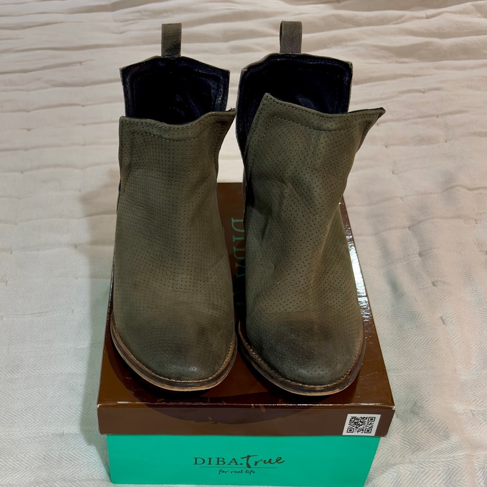 Diba True Stop By Booties - Grey